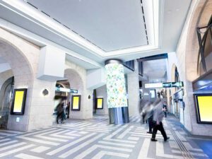 阪急_神戸三宮プレミアム11